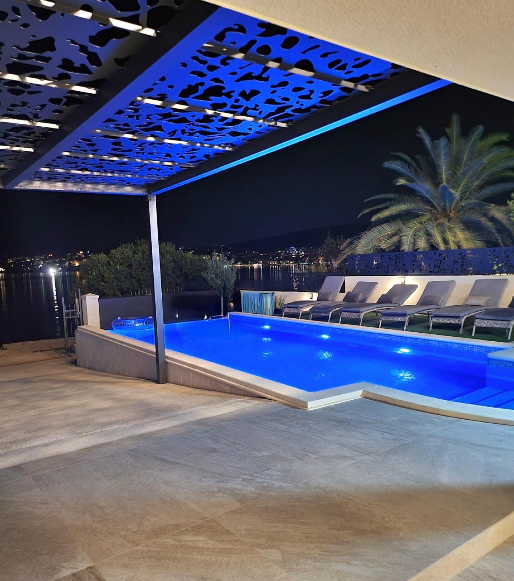 Villa Palace Al Nera Трогир Екстериор снимка