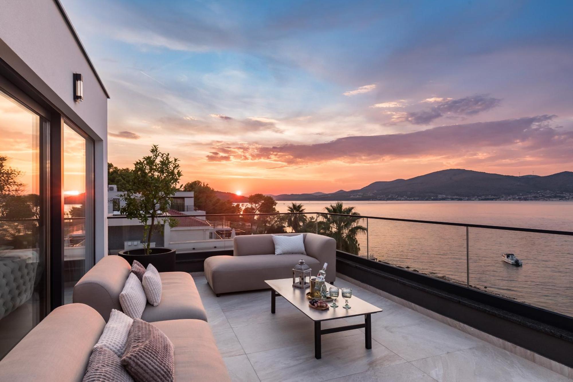 Villa Palace Al Nera Трогир Екстериор снимка