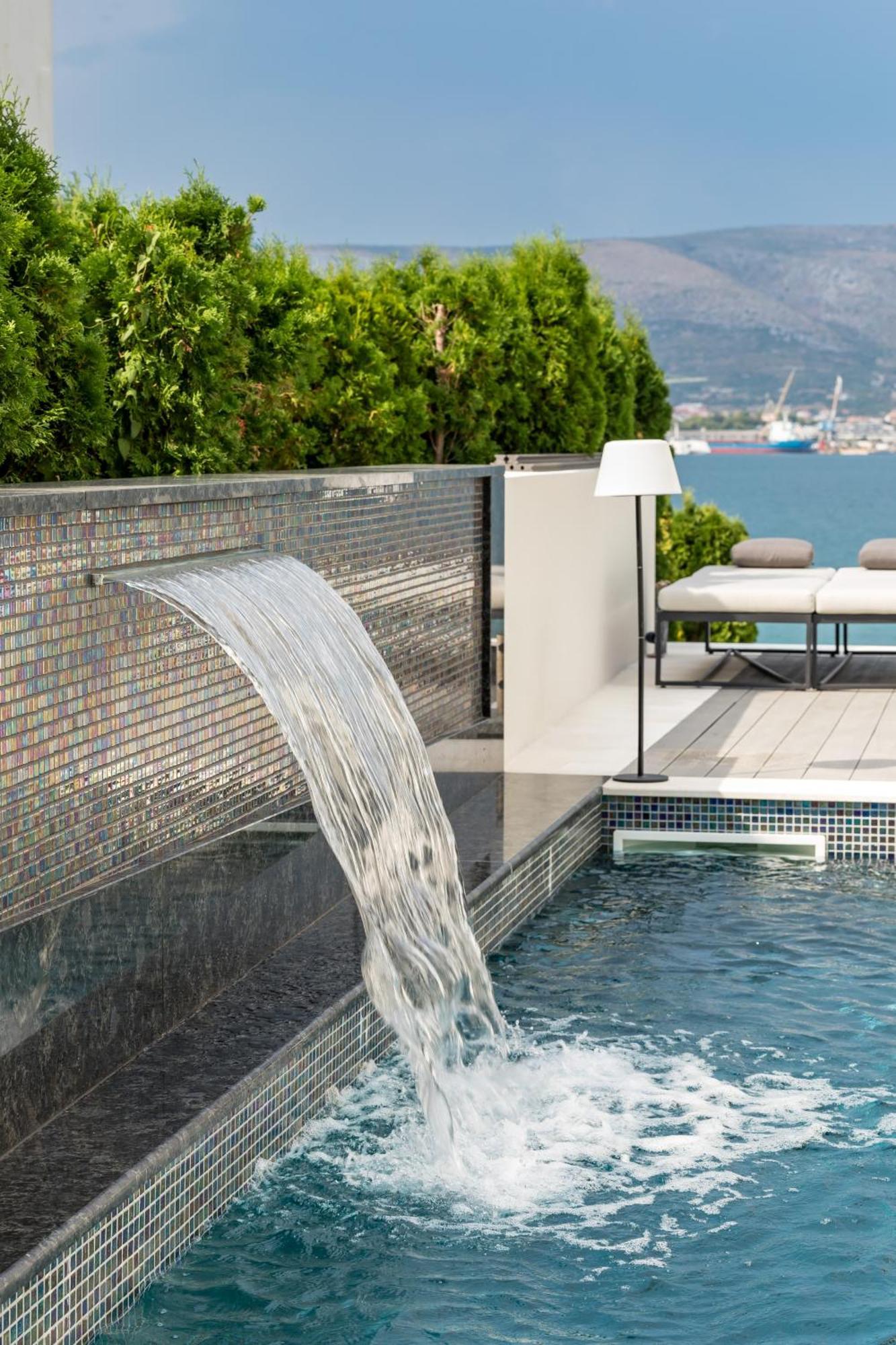 Villa Palace Al Nera Трогир Екстериор снимка